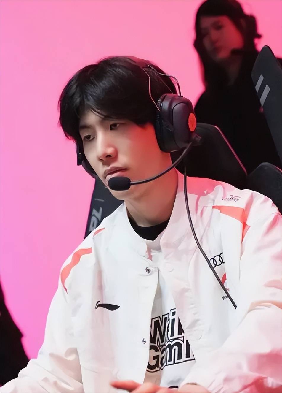 身体健康的 身体健康的