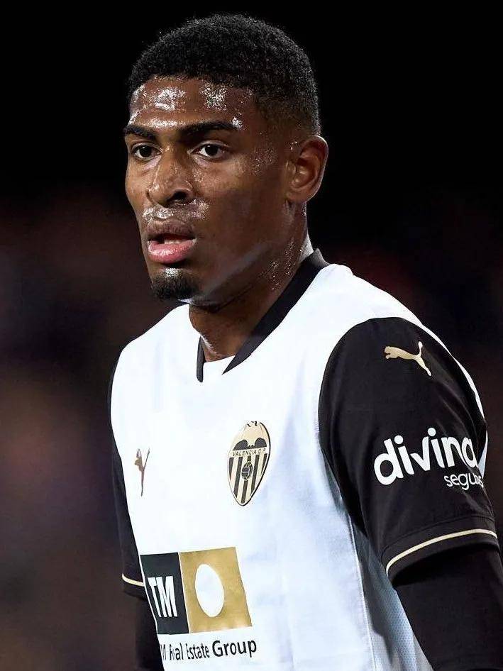 引起了队员 引起了队员