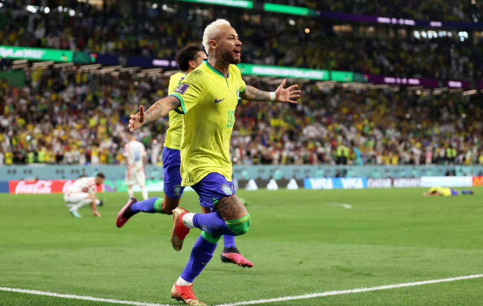 升通道里的 升通道里的